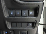 両側電動のスライドドアで楽々スムース!運転席からも開閉の操作もできます♪キーのスイッチひとつで自動開閉できる便利な機能もついてます♪