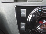 こちらの車には、日産U-CARSの基本保証として、ワイド保証がつきます。保証は、なんと一年間走行無制限。こちらの保証は、全国の日産販売会社で受けることができるので、安心です。