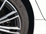 リアタイヤ255/40R18