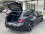 BMWを熟知したメカニックによる、360度の納車前点検。ドイツ本国と同様の教育・訓練を受けたメカニックが徹底的に点検、整備した後にお客様にお引渡しします。