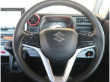 【ステリングスイッチ】運転しながら各種操作が可能な画期的な装備!とっても便利ですよ。