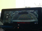 バックモニター(黄色いガイドラインのお陰で、駐車がしやすいです。真上から見下ろしたアングル付きです)