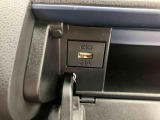 3.「認定中古車カルテ」は、走行距離や修復歴に加えてキズ・凹みの有無・状態や消耗品の交換、過去の整備状況がわかります。
