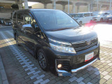 トヨタの中古車には3つの安心をセットにしています。1トヨタ認定検査員による車両状態の評価。2まるまるクリーニングによる内外装のクリーニング。31年間走行距離無制限の安心保証(無料)。