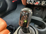 車両の詳細、ご質問につきましては、弊社営業スタッフまでお気軽にご連絡下さいませ。遠方のお客様には実車の詳細画像送信も承ります。お客様からのお問合せをお待ち致しております。