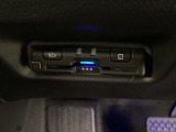 ETCが付いてます。ETC搭載車しか通過できないスマートICが利用できるようになりますよ!現在スマートICの設置箇所も増えてきているので、高速道路利用の幅が広がりますね☆