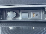 【USB端子】USB接続もついていますので携帯などの電子機器の充電にも使えて便利です♪