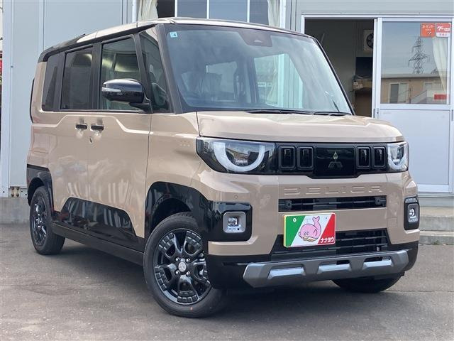 デリカミニ G プレミアム 4WD
