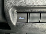 バックカメラが付いているので後方確認が非常にしやすいです。今や運転初心者も熟練者も必須装備!ついていて損はないですね♪