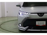 洗練されたデザインのBi-BeamLEDヘッドランプ。LEDシーケンシャルターンランプ、クリアランスランプ、デイタイムランニングランプを備えています。オートライト搭載。オートハイビームも装備しています