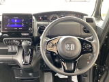 ドライブの必需品。見やすい・使いやすいHonda純正のメモリーナビを搭載。