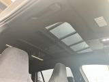 この度は数ある中から弊社認定中古車をご覧いただき誠にありがとうございます。スペースの都合上、店舗で展示していない場合がございますの事前にお問い合わせくださいませ。