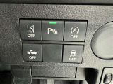 コーナーセンサーを車の前後に装備。障害物までの距離に応じて警告音を変えてお知らせ。縦列駐車時や駐車場・車庫などでの取り回しをサポートします。詳細は販売店スタッフまでおたずねください。