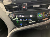 デュアルエアコンとは、運転席と助手席で、個別に温度設定ができる機能です。気温の感じ方は、人それぞれ違うもの。乗る人に優しい機能ですね。