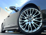 【TRD製20インチアルミホイール】大人気メーカーのホイールを装備♪軽量・高硬度のアルミホイールは、ハンドリング・加速など、走りの質を向上してくれます♪
