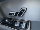 【シートヒーター&ベンチレーション付き20way電動調節シート】細かい調節が出来ますので、ベストポジションを見つけることが出来ます。シートメモリー機能は3つ設定が出来ます。