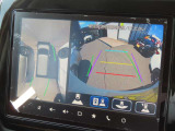 全周囲カメラでどんな時でも落ち着いて駐車できます!さらにクリアランスソナー装備、障害物を画面と音でお知らせ!