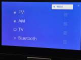 ブルートゥースに接続することにより、スマホに入ったお気に入りの音楽を車内で楽しむことができます♪あると本当に便利な機能になっています!
