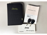 ■禁煙 ■新車時保証書 ■取扱説明書 ■ディーラー点検記録簿(H28、30、R02、07) ■スペアキー