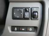 自動(被害軽減)ブレーキ、横滑り防止装置、などのセーフティ機能が充実してます。