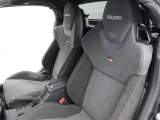 中古車は一物一価、同じようなお車でも、整備状況、外内装の状態など様々です。