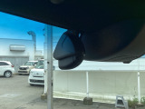 ドライブレコーダーを装備しており、走行中の映像をしっかり記録します。万が一の際の状況確認に役立つ安心装備です。