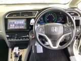 ドライブの必需品。見やすい・使いやすいHonda純正のメモリーナビを搭載。