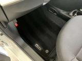 フロアマット付き