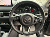 手になじむフィット感で運転も快適