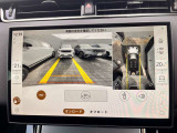 3Dサラウンドカメラ(360&deg;カメラ)で全方位の死角となる部分や発進時・駐車時・細い路地からの運転などカメラを通してモニターで確認することが可能です。