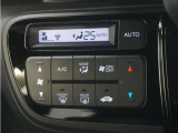 電子制御パーキングブレーキ搭載で指一本で簡単に操作することができます。