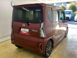 当店では車両本体価格以外に、諸費用を含めた支払総額も表示しておりますので、お客様の予算にピッタリのおクルマお選びができます。コーティングやJAFをセットにしたオトクな購入パックも好評です。