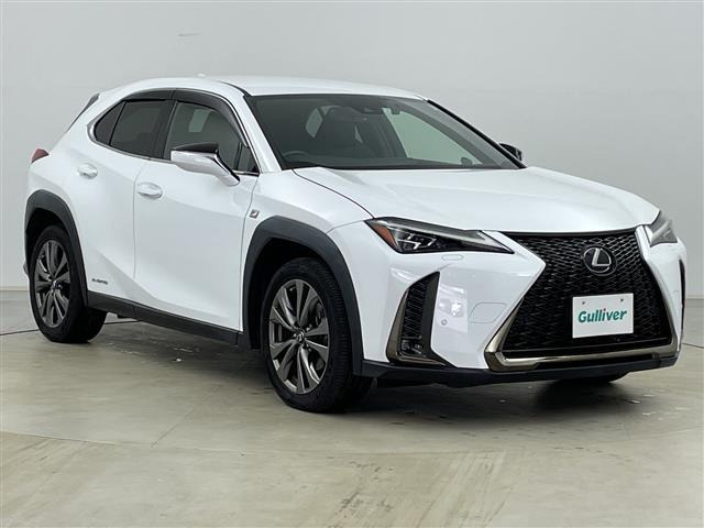 UX 250h Fスポーツ 4WD 本革シート