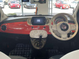 ビンテージスタイルのデザインを長年崩さず最終形となりました。新モデルはFIAT500のテイストだけ残る全く違うクルマとなります。
