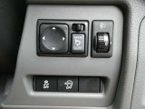 自動(被害軽減)ブレーキ、踏み間違い衝突防止アシスト、車線逸脱防止支援システム、横滑り防止装置などのセーフティ機能が充実してます。