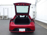 当店は全車『ロングラン保証』付!(1年間、距離無制限 HV車はHV保証付) 別途延長保証もご用意しております♪ ぜひ現車を確認にご来店ください