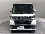 「フロントマスク」です。車の印象を決めるのは【顔】。この車の顔つきは、きっとあなたにピッタリ!?