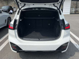 サービスにはドイツ本国と同様に教育と訓練を受け、BMWを知り尽くした「マイスターメカニック」が数多く在籍しております。納車前点検整備で、お客様に安心と安全をお届けいたします。