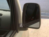 WEB掲載時にはお車に付いている装備と、様々な写真をたくさん載せるように心がけております。1台1台特徴をとらえたキャッチコメントを掲載しています。