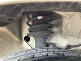 お車を安心してお乗りいただく為には、足回りの定期点検が欠かせません。サービスサポート(有償保証)では無料点検もご提供しており、安心のカーライフをお過ごしいただけるサポート体制が整っています。