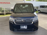 お客様に安全で快適なカーライフをお送りいただくために、中古車にも高いレベルの品質基準を設け、その基準に従って、全ての中古車について納車前整備を実施しています。