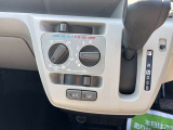 操作しやすいインパネシフト採用!運転もしやすいです!