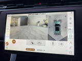 3Dサラウンドカメラ(360&deg;カメラ)で全方位の死角となる部分や発進時・駐車時・細い路地からの運転などカメラを通してモニターで確認することが可能です。