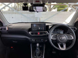 見通しのよいすっきりとした視界で、誰でも運転しやすいです。運転のしやすさは疲れにくさにも繋がりますよ♪