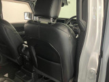 運転席背面です。