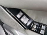 運転席に3パターンのメモリーが登録可能 運転中やドライブの間の一休みなどお好みのポジションを登録可能です。