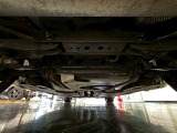 サビも少なくとても綺麗な車両です!下回りがきれいなうちに、防錆加工の施工がオススメ。降雪地域はもちろん、沿岸部にお住いの方や、趣味でマリン・ウィンタースポーツをされる方に大変好評いただいております。