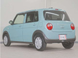 運転席のスペースはゆったりしていて、視界も広く確保されているので普段の運転からロングドライブまで快適です。