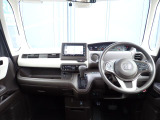 インパネ画像になります。車内は専門業者にて室内クリーニング施工済みなので、大変清潔です。