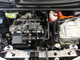 エンジンとモーターが協調して走る先進のハイブリッドシステム。地球環境に優しいパワーユニットです!